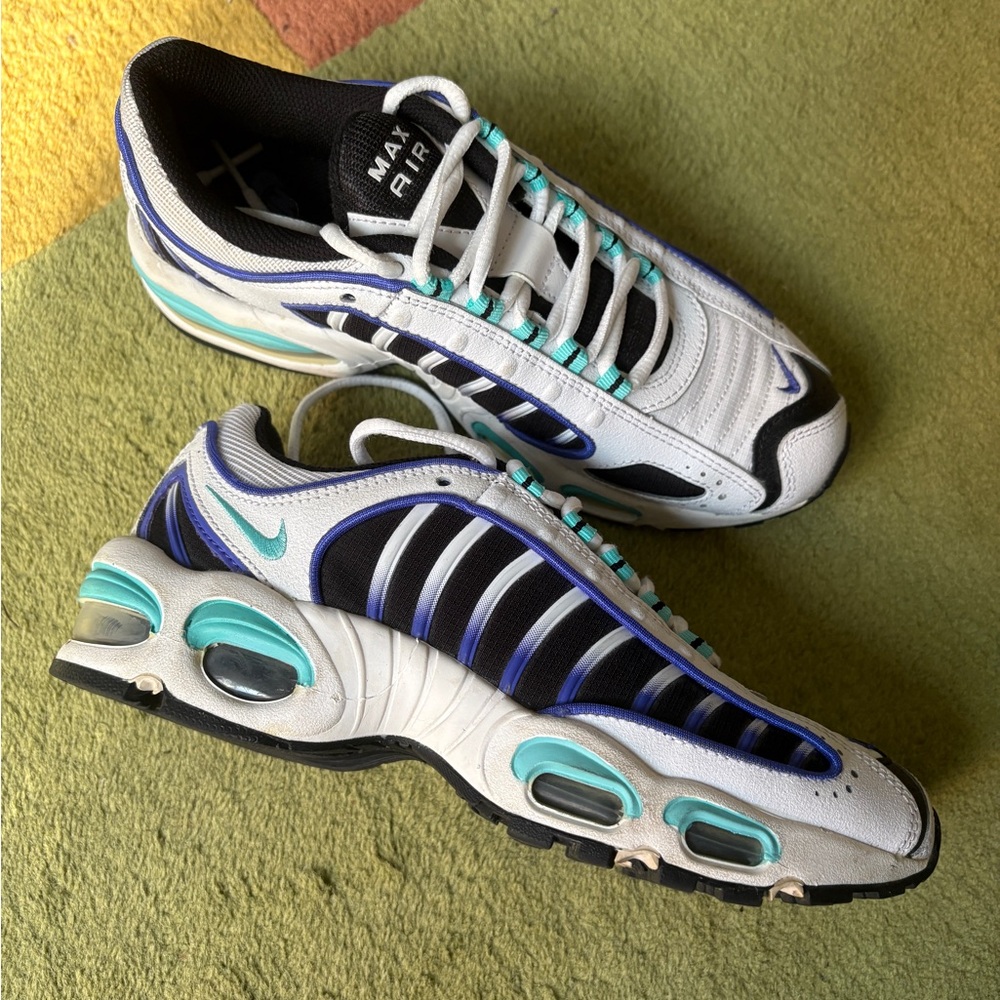 Nike Wmns Air Max Tailwind 4 Sneakers